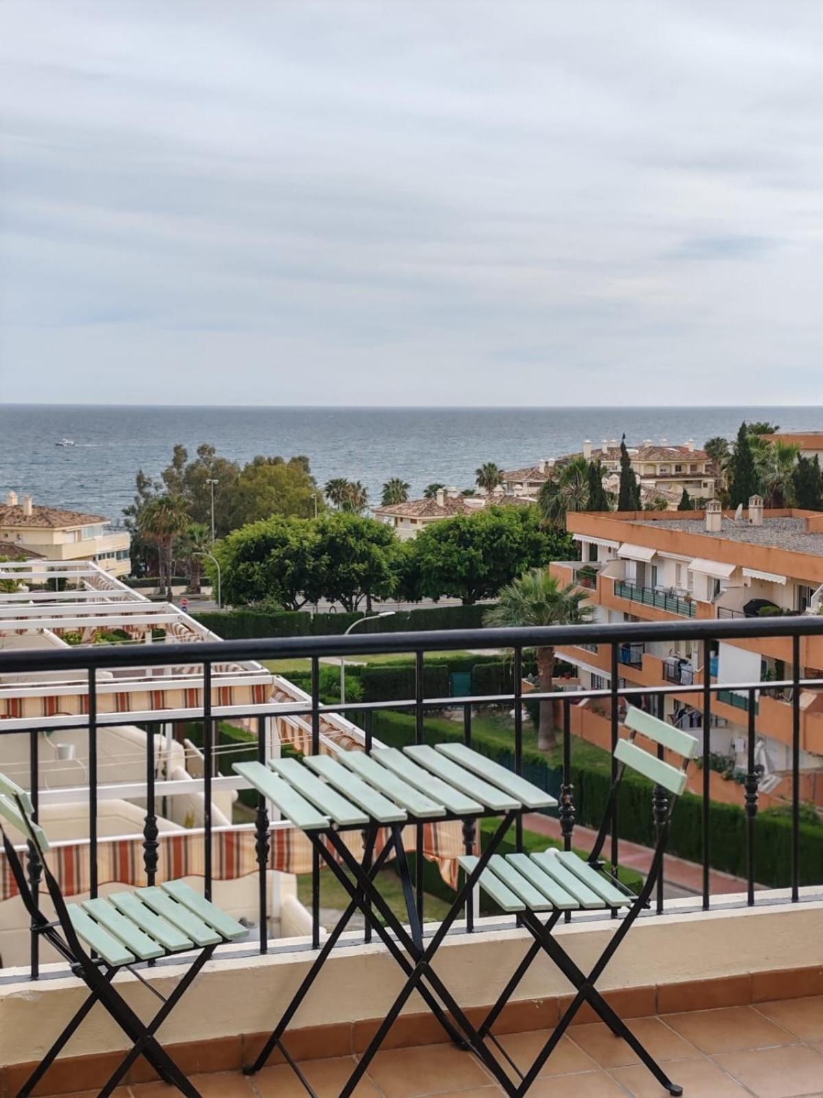 Seaview Apartment With Great Amenities & Facilities Benalmádena Exterior foto